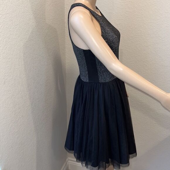 Nwot Aqua metallic black & grey party dress - Picture 2 of 7